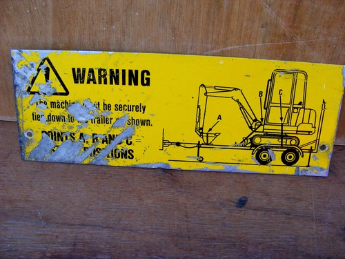 Mini digger tie down metal - down,