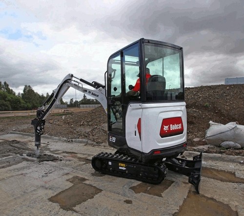 Mini digger plant trailer hire - digger,