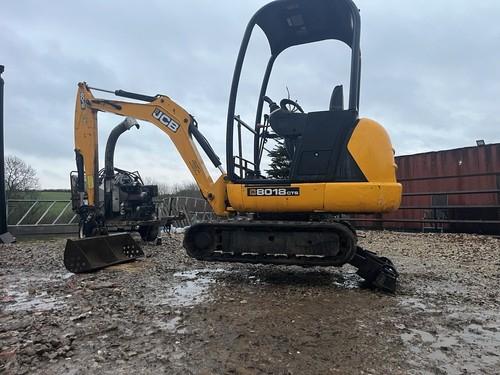 Jcb 8018 with brian james - jcb,